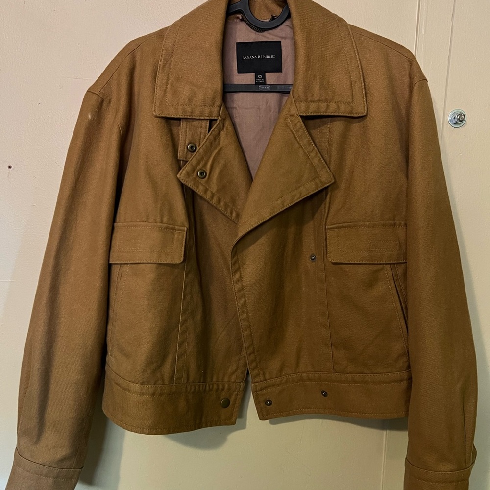 Banana Republic Women’s Tan Jacket